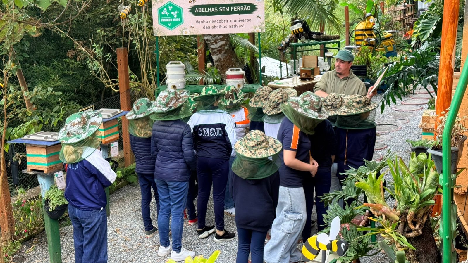 Visita guiada ao viveiro de mudas